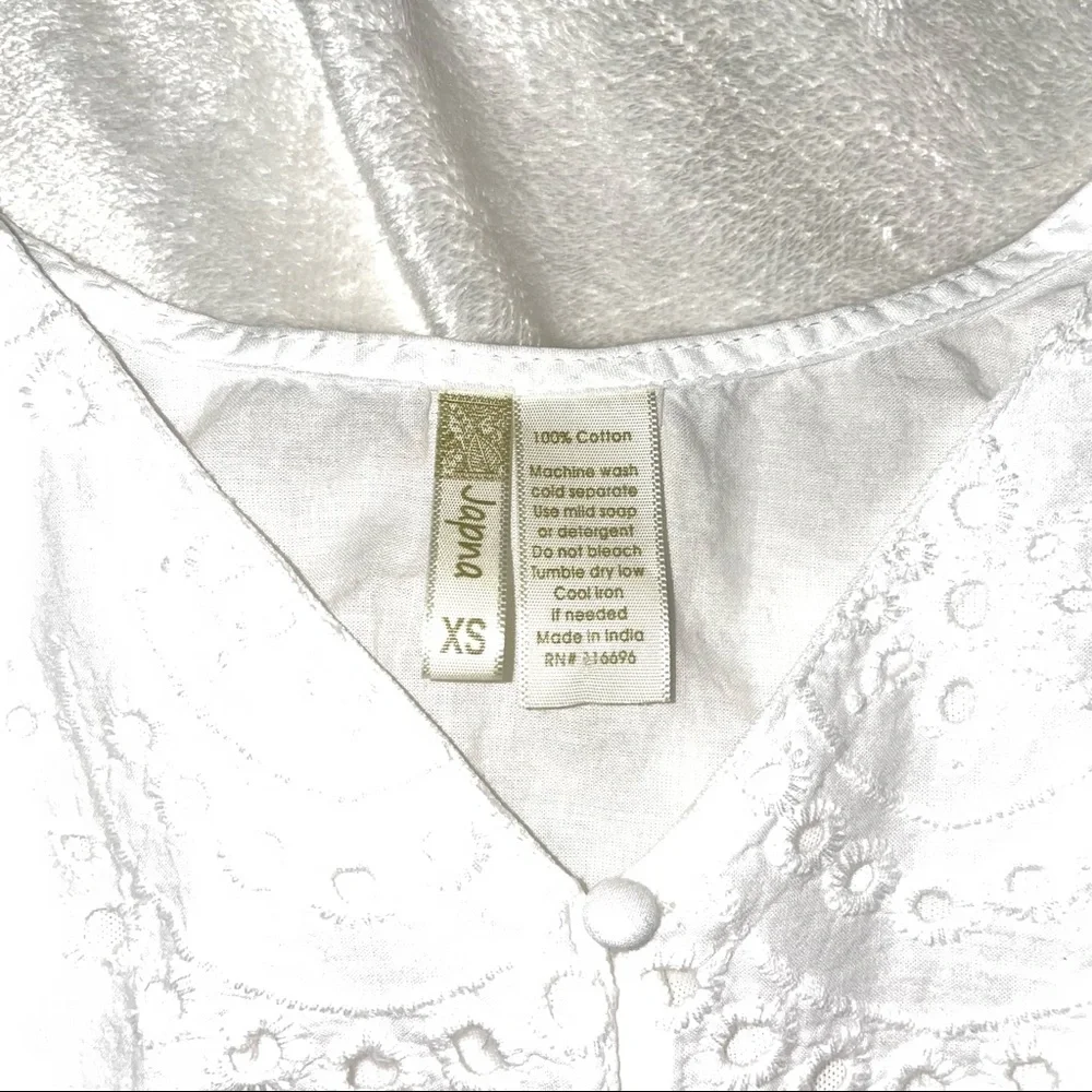 White Lace Top - Picture 2 of 2